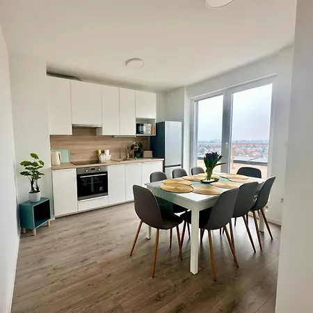 Budabright 191 I Freeparking